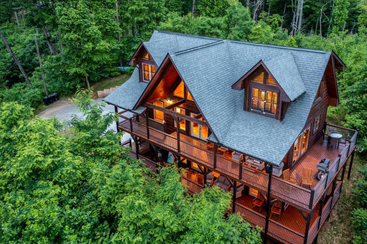 The Solstice - Amenities Galore Mountain Retreat 개틀린버그 외부 사진