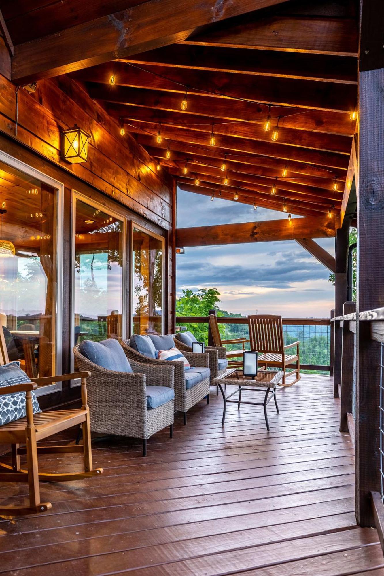 The Solstice - Amenities Galore Mountain Retreat 개틀린버그 외부 사진