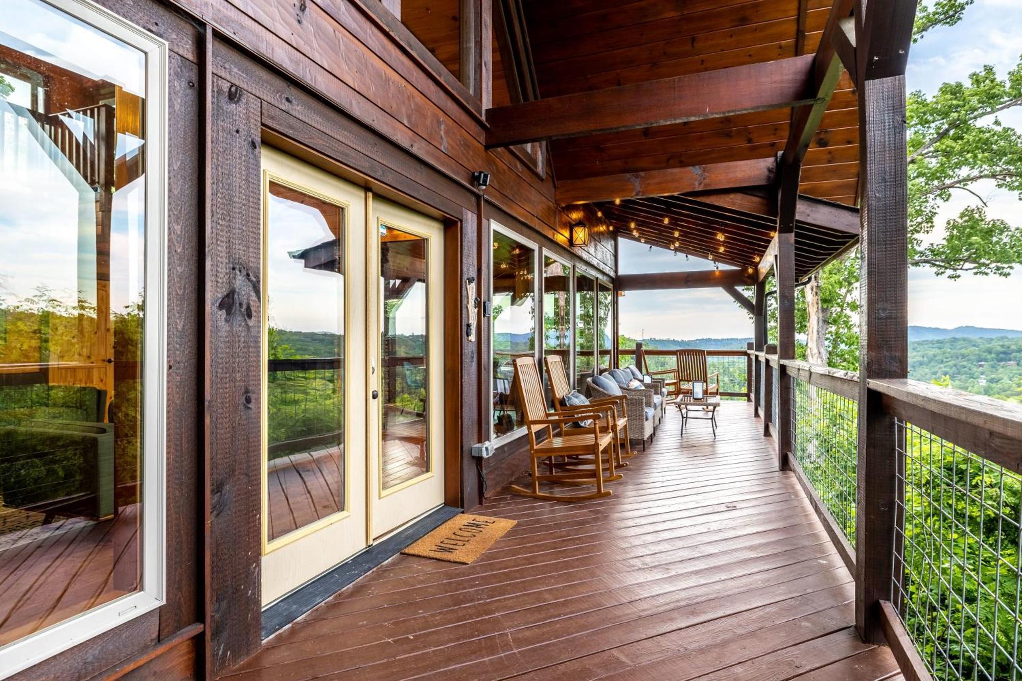 The Solstice - Amenities Galore Mountain Retreat 개틀린버그 외부 사진