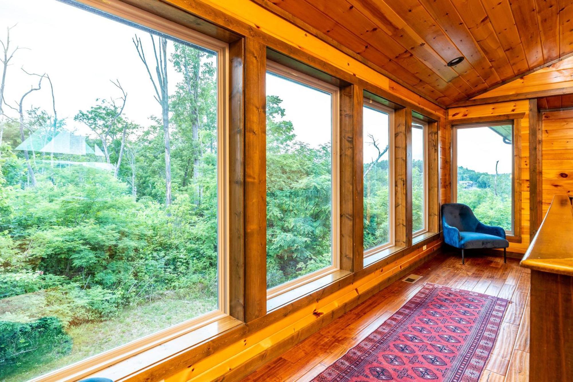 The Solstice - Amenities Galore Mountain Retreat 개틀린버그 외부 사진