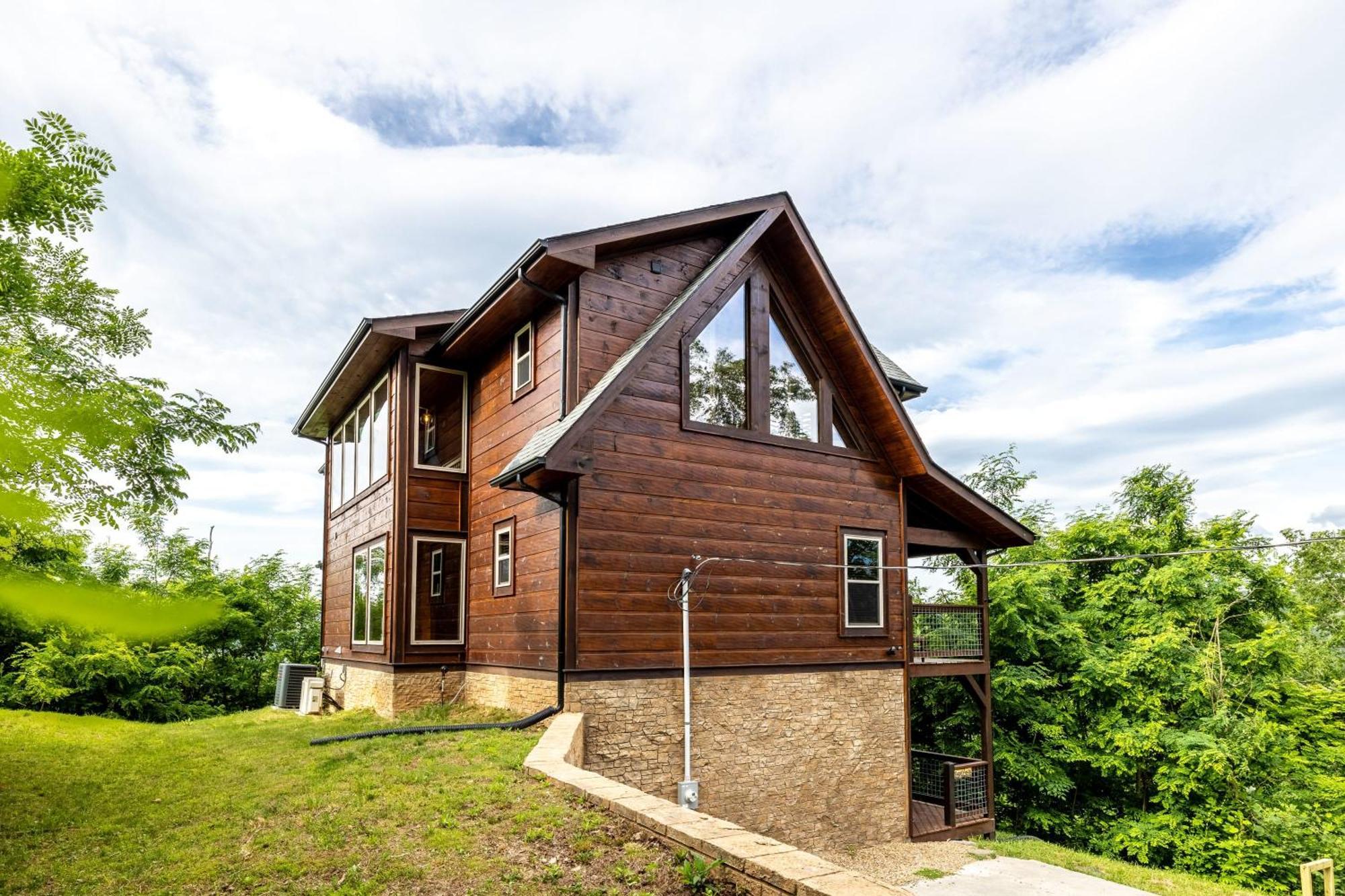 The Solstice - Amenities Galore Mountain Retreat 개틀린버그 외부 사진